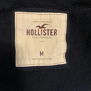 Hollister Navy Blue Button Front Sweater Size Medium thumbnail 7
