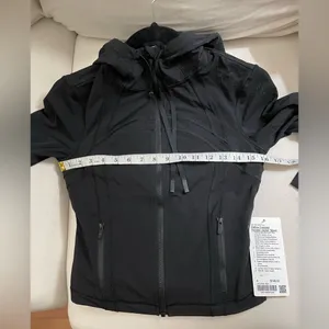 Lululemon NWT Define Cropped Hoodie Mesh Jacket Black Size 4 thumbnail 14