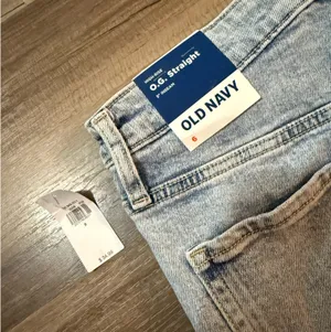 Old Navy Denim Shorts thumbnail 3