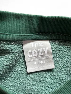 Aritzia TNA Cozy Fleece Perfect Crew neck Sweatshirt Size XXS Forest Green thumbnail 2