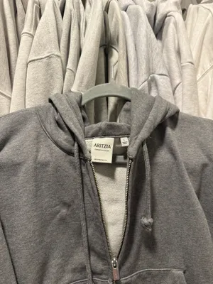 Aritzia Boyfriend Zip Hoodie thumbnail 3