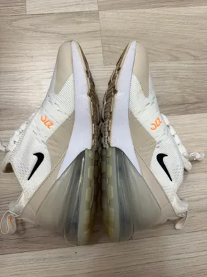 Nike Sneakers thumbnail 4