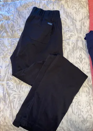 Adar Amazon Scrub Pants in Black thumbnail 1