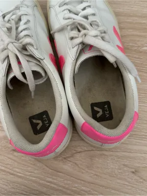 Veja Women’s 10 Esplar Low Sneakers Leather Pink White thumbnail 4