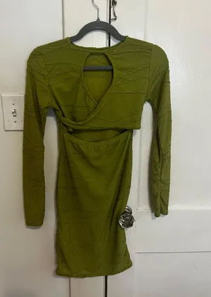 Pretty Little Thing Green Bodycon Mini Dress thumbnail 6