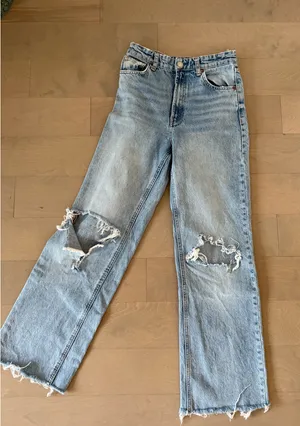 ZARA Jeans Wide-Leg High-Rise thumbnail 1