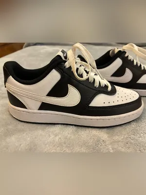Women’s Nike Low-Top Sneakers - Black and White Leather Size 6 thumbnail 5