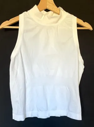 Athleta cropped high neckline compression racerback top women's size M nylon‎ thumbnail 1