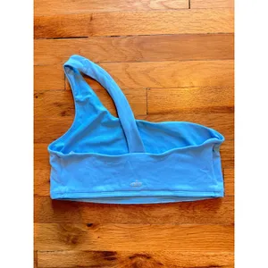 Alo Yoga Pixie Bra One‎ Shoulder Light Blue Skies Asymmetrical Sports Bra Size L thumbnail 4