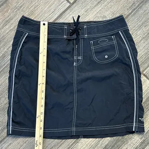 The North Face Women’s Overboard Classic Black Athletic Cargo Nylon Skirt Size 6 thumbnail 7