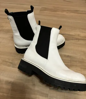 White Size 7 thumbnail 1