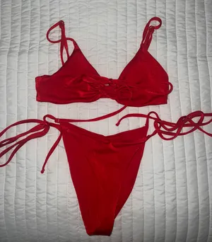 ONEONE red bikini thumbnail 1