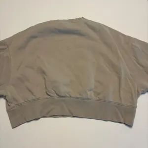 Nike Sweatshirt Womens Medium Taupe Oversized Cropped Embroidered Swoosh Fleece thumbnail 4