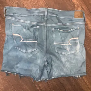 American Eagle midi green tie dye size 16 cutoff shorts thumbnail 2