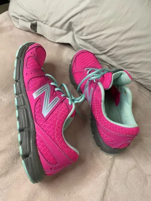 New Balance 550v3 Womens Running Shoes Size 7.5 thumbnail 5
