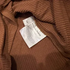 Reformation vita ribbed long sleeve top in brown toffee thumbnail 4