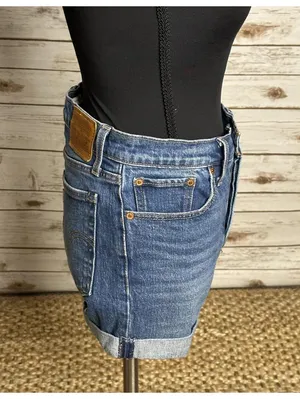 Levi's Wedgie Short medium wash cuffed denim jean short Size 27 coastal cowgirl thumbnail 5