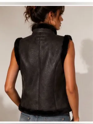 Jaclyn Smith Black Faux Shearling-Trim Vest thumbnail 2