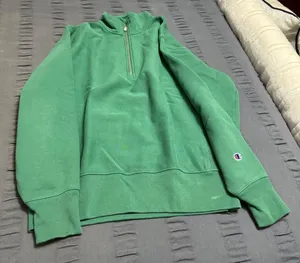 Champion Pullover thumbnail 1