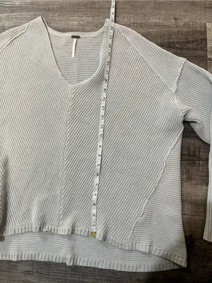 FREE PEOPLE La Brea V Neck Sweater in Grey thumbnail 6