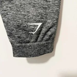 GYMSHARK Seamless Crop Leggings‎ in Grey size XS thumbnail 3