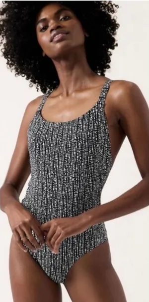 NEW Athleta Hermosa Printed One Piece Swimsuit - Size M thumbnail 1