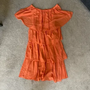 Petal Roz Orange Off The Shoulder Tiered Midi Dress Size S thumbnail 2