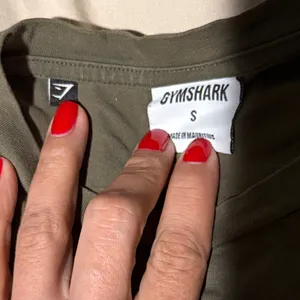 Gymshark Khaki Green Logo Crop Top thumbnail 2