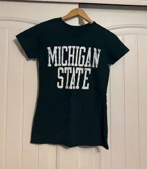 Michigan State Spartans T Shirt Womens Small Short Sleeve Fanatics Dark Green thumbnail 1