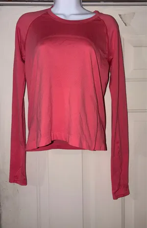 Lululemon Swiftly Tech Long-Sleeve Shirt 2.0 *Waist Length size 6 thumbnail 1