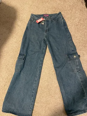 Edikted Deliah Low Rise Cargo Jeans - Size XS thumbnail 2