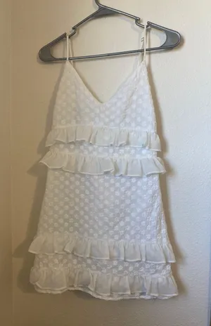 white dress thumbnail 1