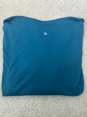Women’s Lululemon Long Sleeve Top thumbnail 3