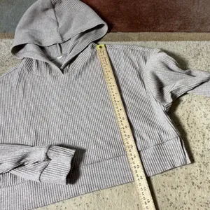 Alo Yoga Muse Ribbed Cropped Hoodie Womens S Gravel Heather Athleisure thumbnail 3
