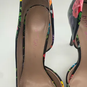 Betsey Johnson Vibrant Floral Rose Bow Multicolor 4" High Heels Shoes Size 7 M thumbnail 4