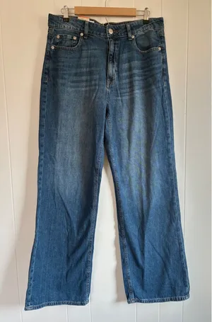 NWT AERO Women High‎ Rise Wide Leg Authentic Non Stretch Denim Jeans Size 12 thumbnail 1