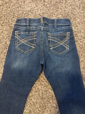 Women’s sz 32S Ariat Mid Rise Boot Cut Jeans thumbnail 2