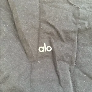 Alo Headliner Shoulder Pad Sleeveless Tee Size XS thumbnail 8