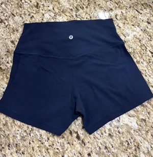Lululemon align shorts 4”  thumbnail 1