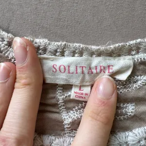 Solitaire boho leaf-embroidered puff sleeve top thumbnail 4