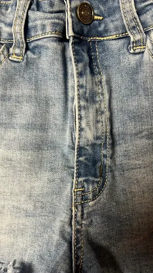 Denim Shorts Size 28 thumbnail 2