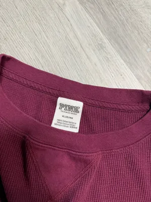 PINK Victoria's Secret cropped long sleeve thumbnail 4