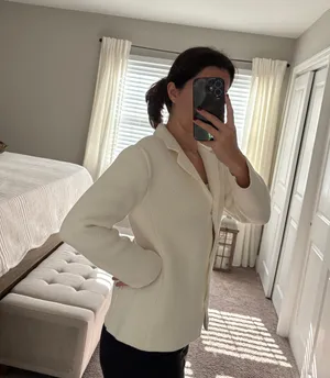 Amanda & Chelsea Cream Knit Suit Jacket thumbnail 2