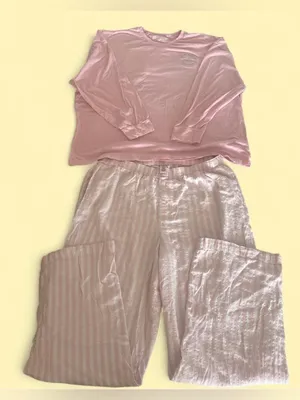 Victoria's Secret Pink and white pajama set size Large thumbnail 1