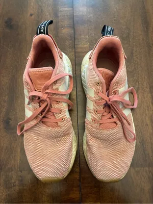 Adidas NMD R2 Women’s 8.5 Sneakers Shoes Running Ash Pink thumbnail 3