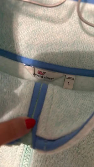 Vineyard Vines Pullover thumbnail 2