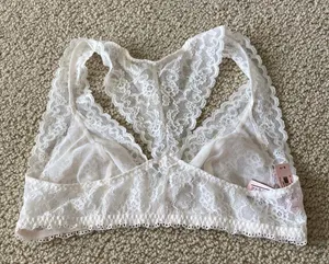 NEW Victoria’s Secret White Sheer Bralette Racerback Light Support Small NWT thumbnail 3