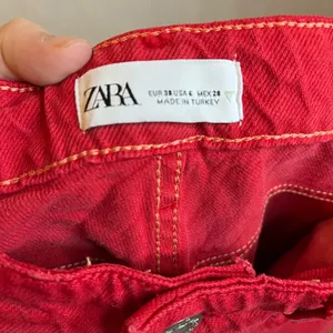 Zara Red Straight Leg Women’s Jeans thumbnail 2