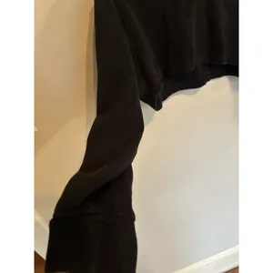 Nike Long Sleeve Black Ribbed Cotton Crop Top Size Large Athleisure Sporty Gym thumbnail 6