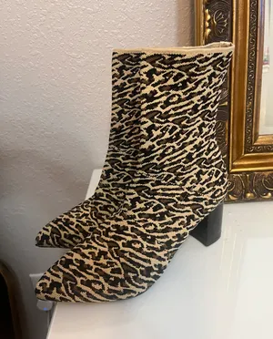 JustFab Fall winter boots cheetah print leopard print shoes booties kitten heels thumbnail 1